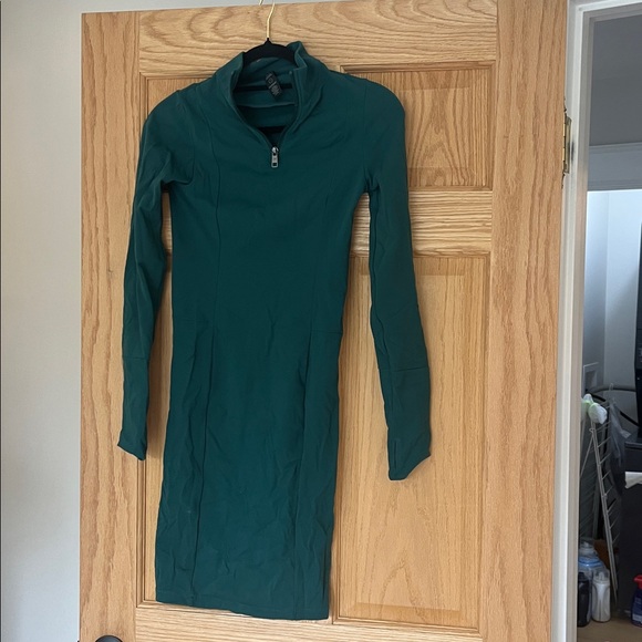 Balance Athletica / Vitality Long Sleeve Body Con Dress - Picture 1 of 4